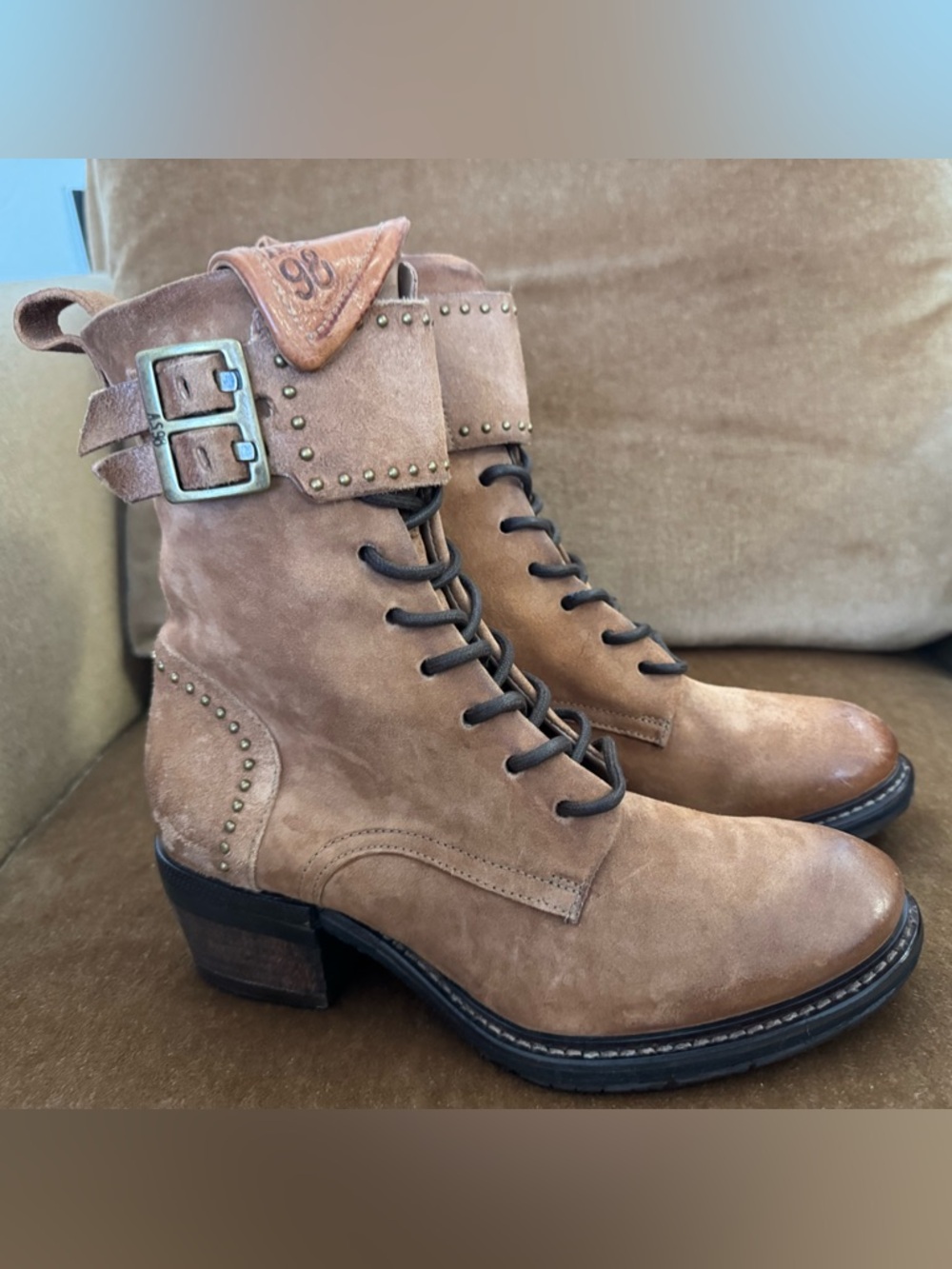 EUC AS98 37 6.5-7 US CREE CAMEL COLORED WITH GOLD STUDS AND BUCKLE.